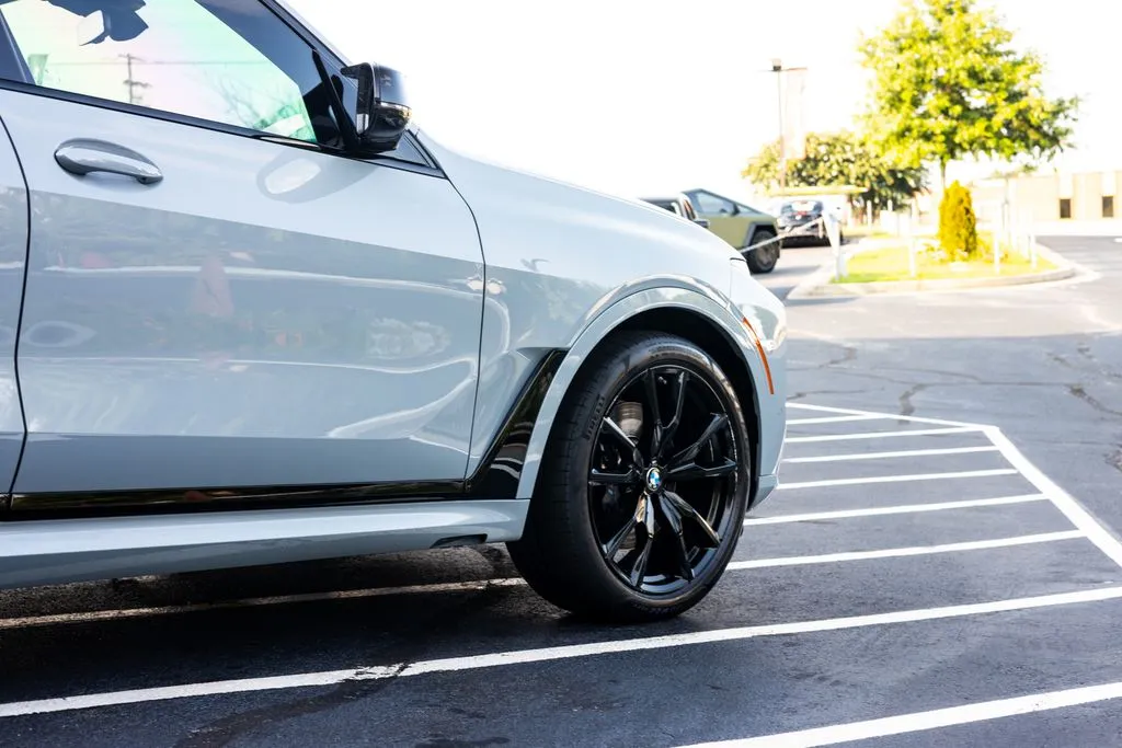 BMW X7 photo 11
