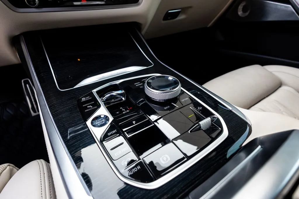 BMW X7 photo 33