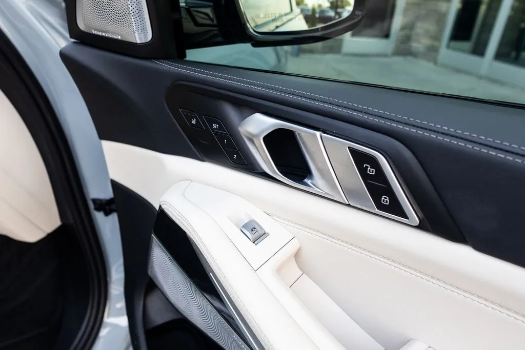 BMW X7 photo 44