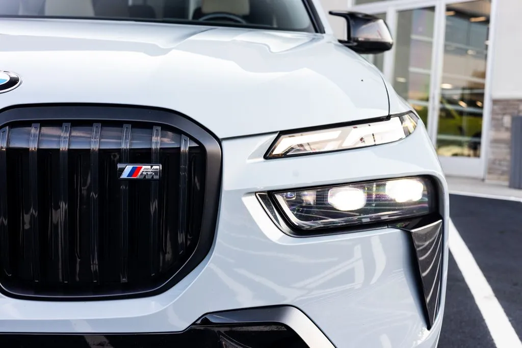 BMW X7 photo 4