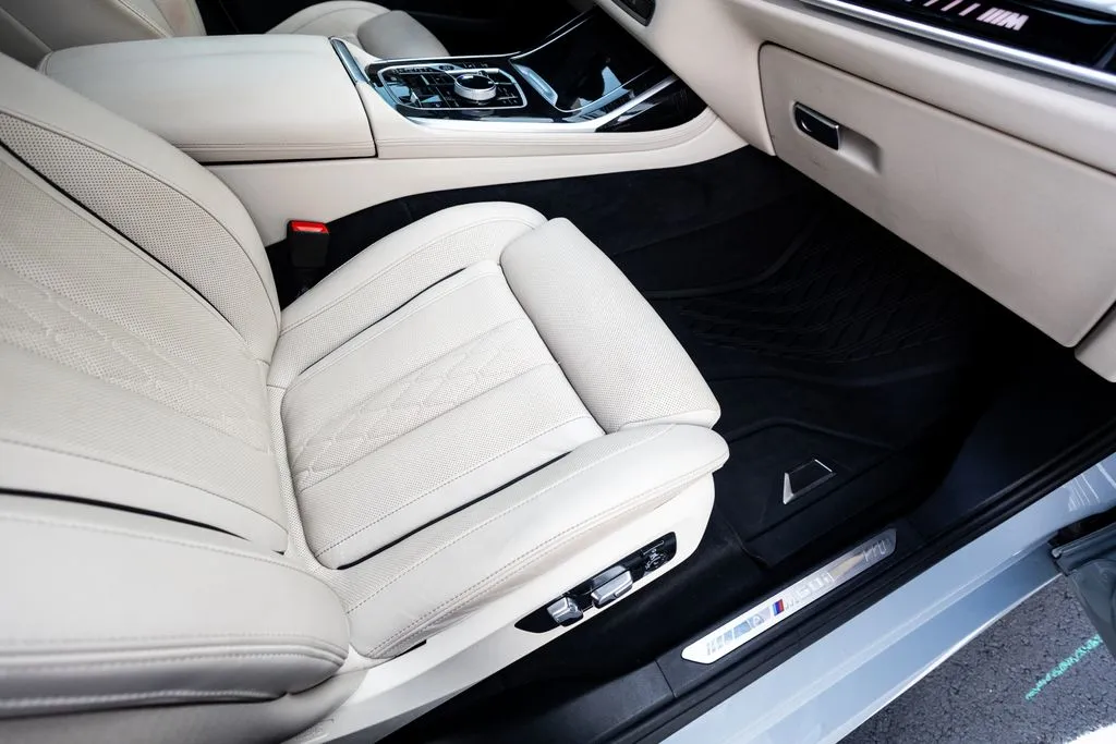 BMW X7 photo 47