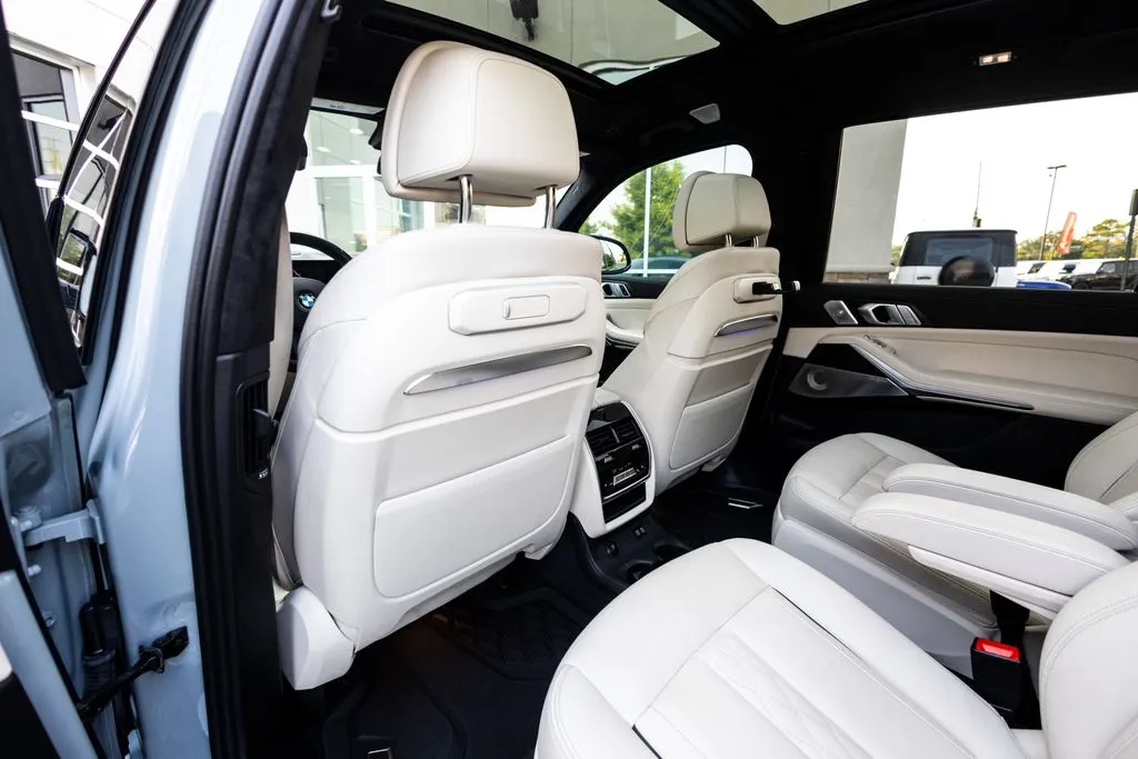 BMW X7 photo 50