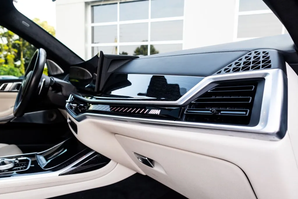 BMW X7 photo 45