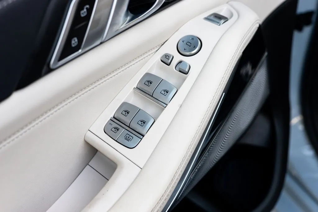 BMW X7 photo 17
