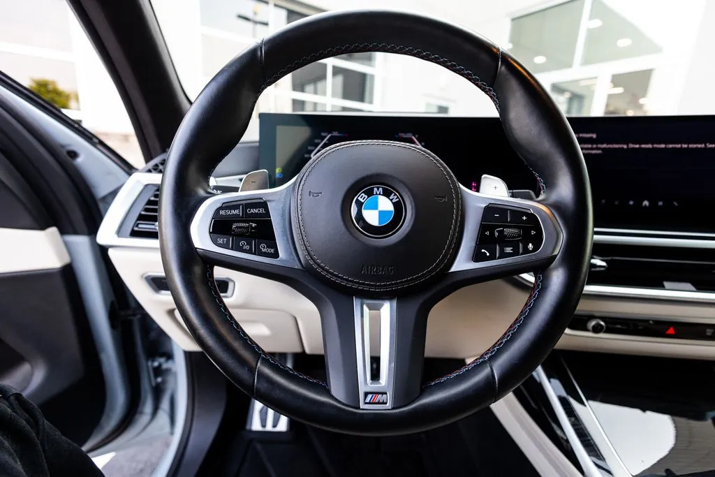 BMW X7 photo 23