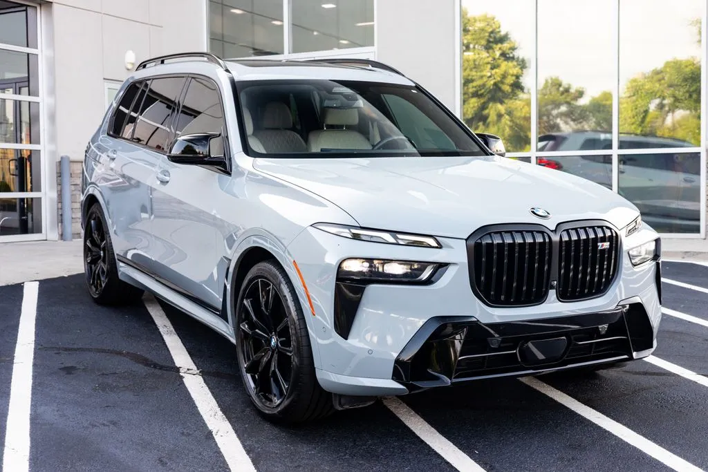 BMW X7 photo 7