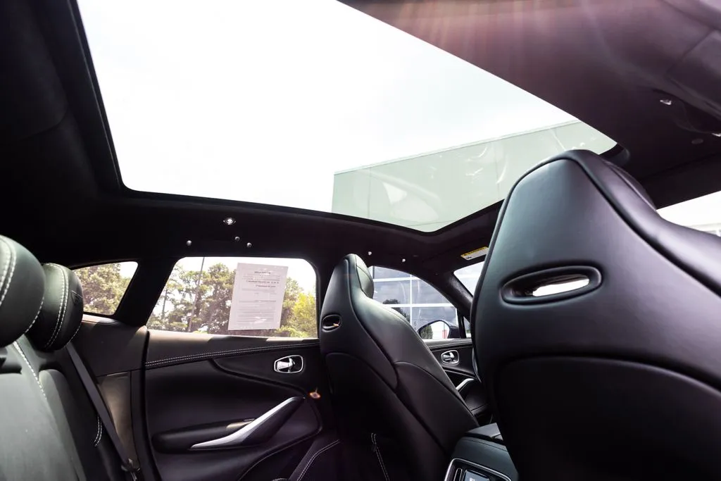 Aston Martin DBX photo 50