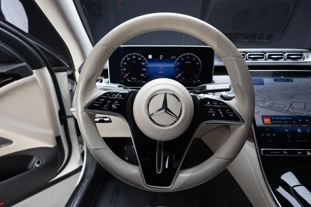 Mercedes-Benz S-Class photo 27