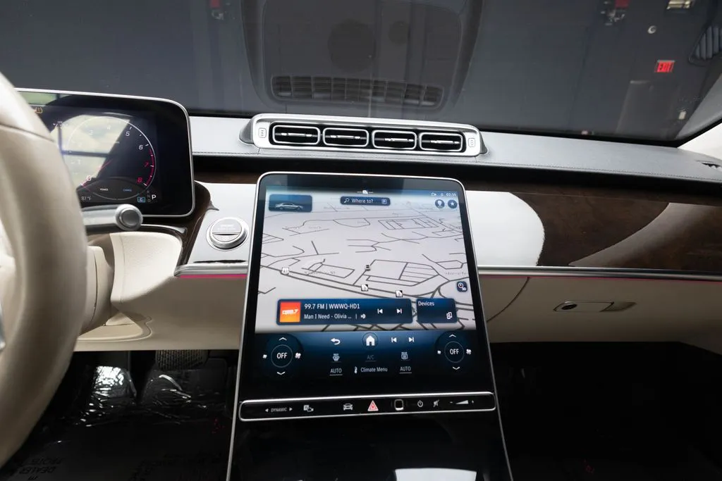Mercedes-Benz S-Class photo 31