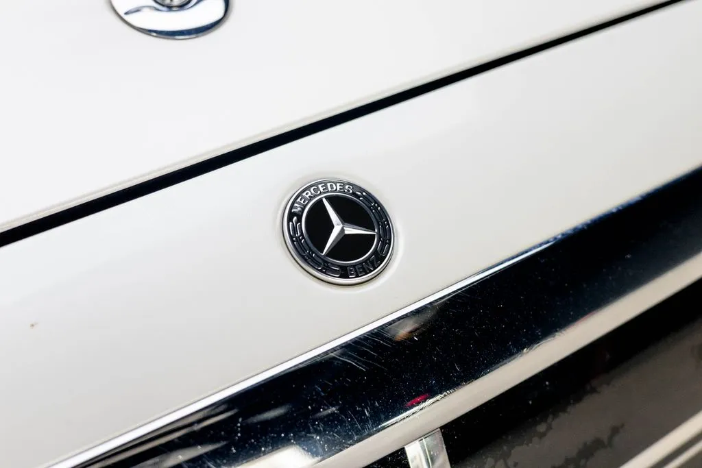 Mercedes-Benz S-Class photo 6