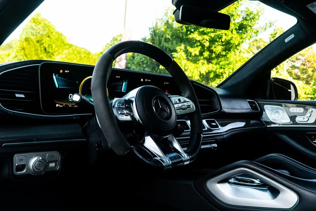 Mercedes-Benz GLE photo 11