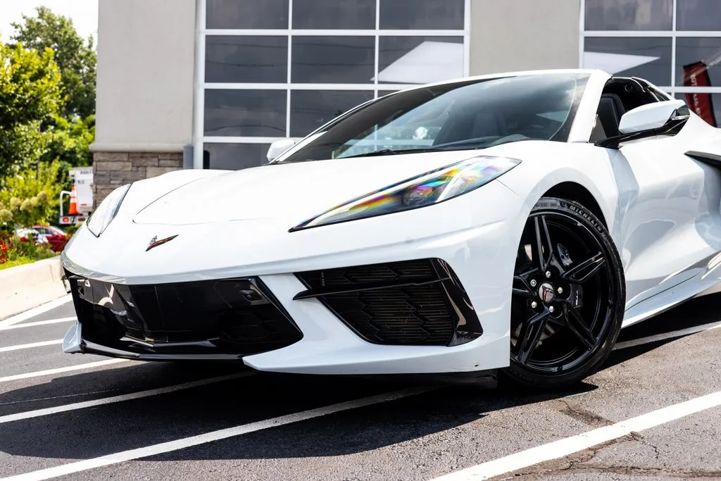 Chevrolet Corvette photo 3