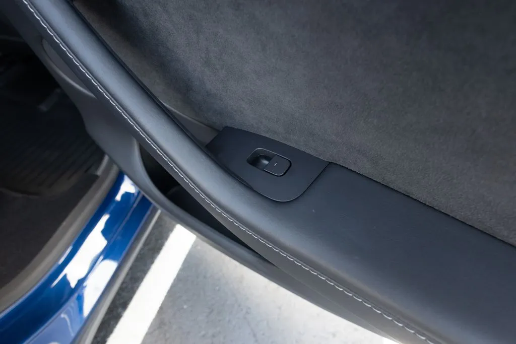 Tesla Model Y photo 53