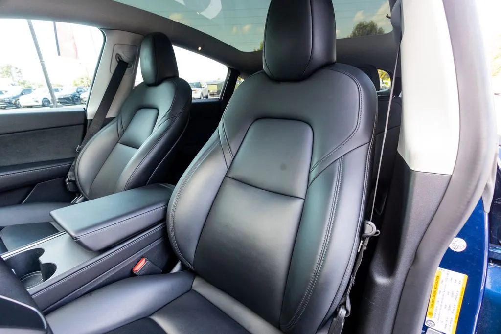 Tesla Model Y photo 41