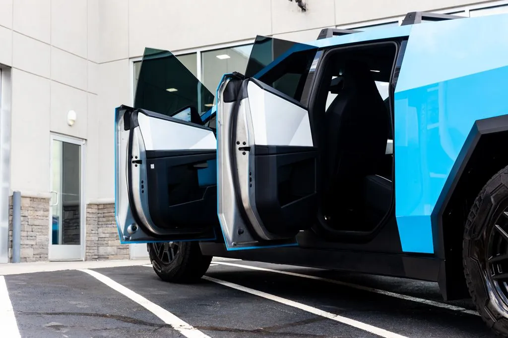Tesla Cybertruck photo 14
