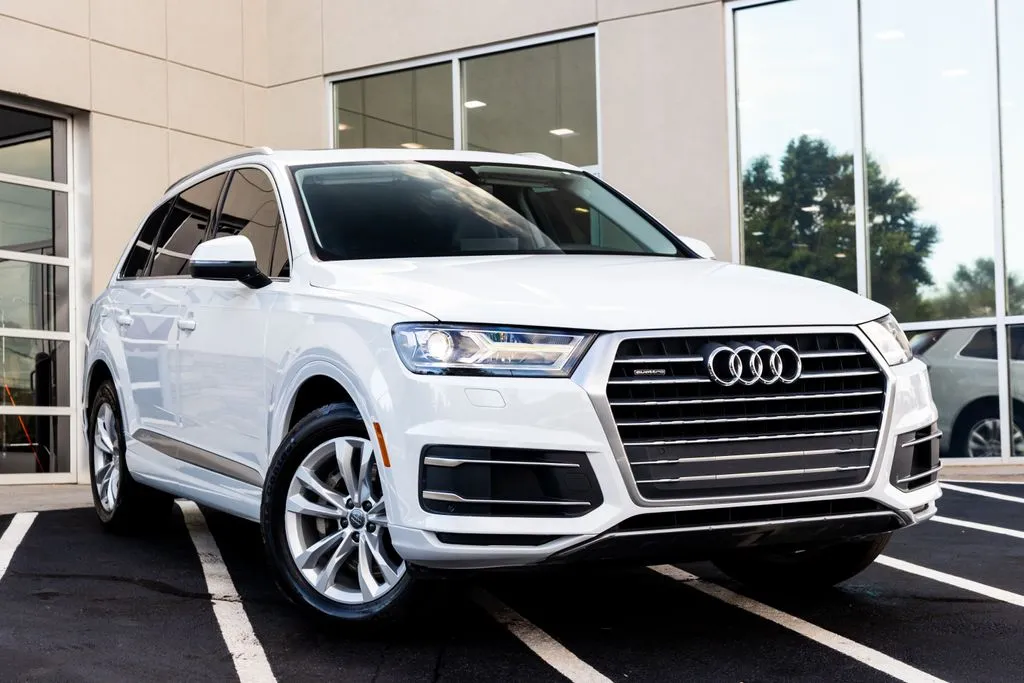 Audi Q7 photo 8