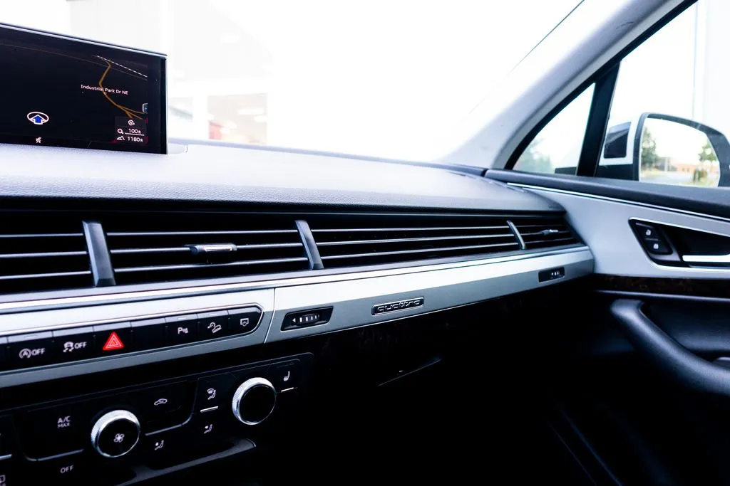 Audi Q7 photo 39