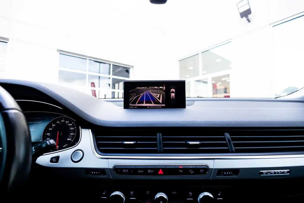 Audi Q7 photo 32