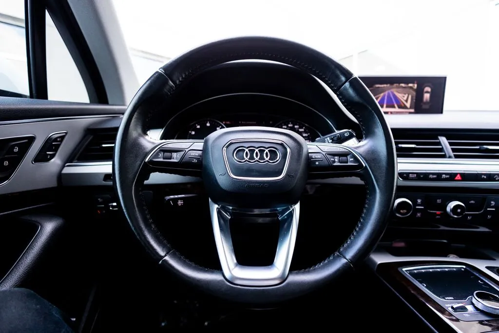 Audi Q7 photo 26