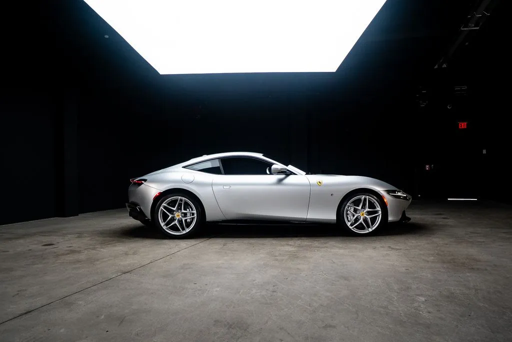 Ferrari Roma photo 15