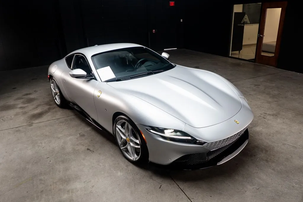 Ferrari Roma photo 14