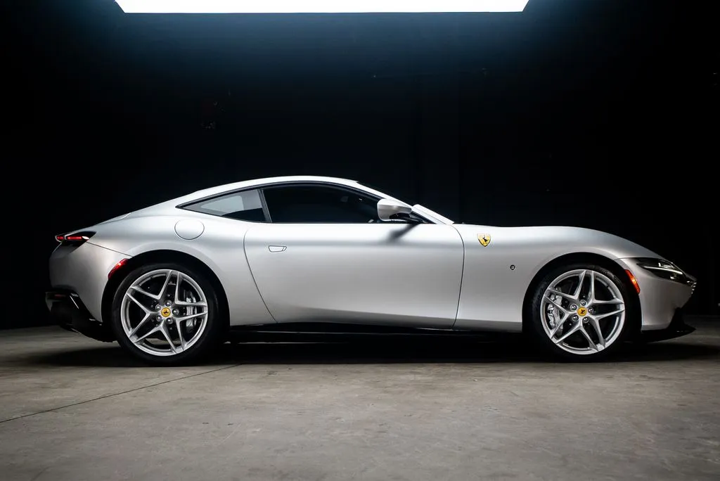 Ferrari Roma photo 16