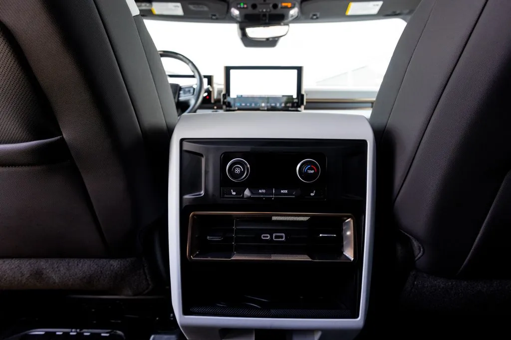GMC Hummer EV Pickup photo 58