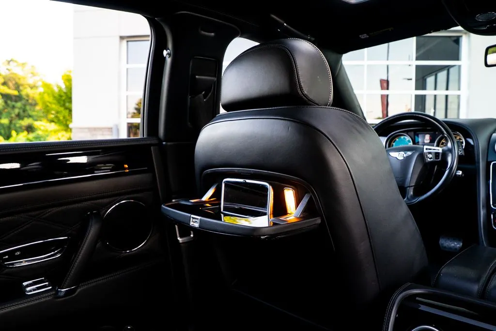 Bentley Flying Spur photo 35