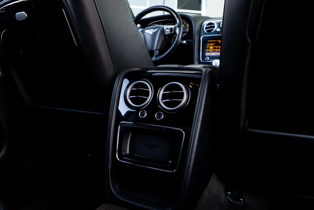 Bentley Flying Spur photo 34