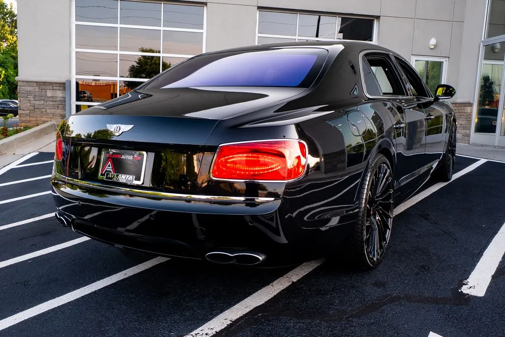 Bentley Flying Spur photo 13