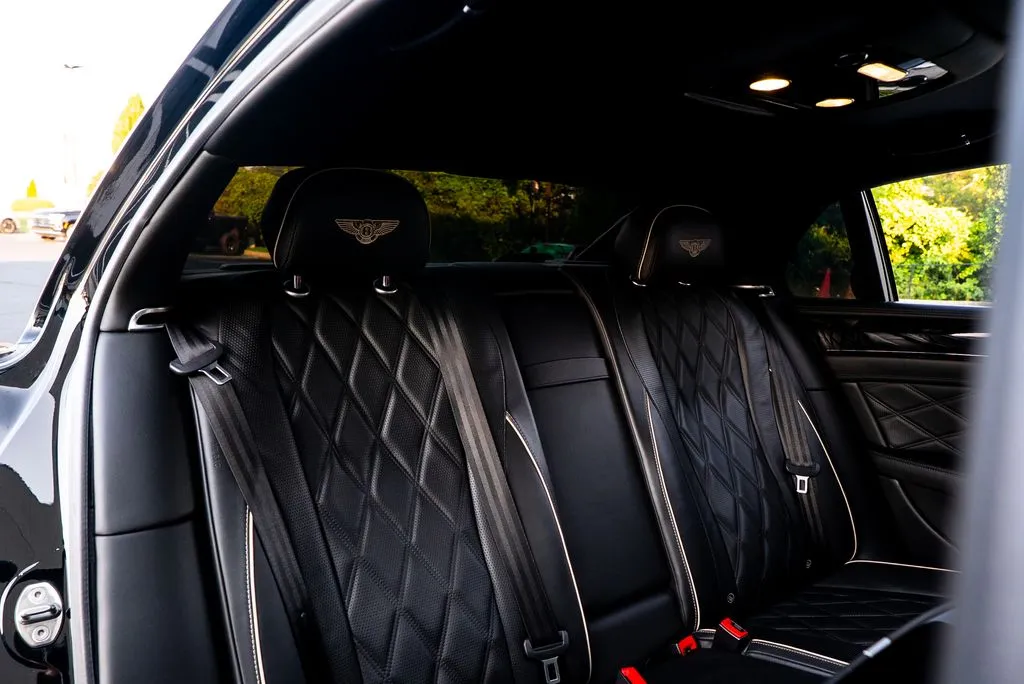 Bentley Flying Spur photo 39