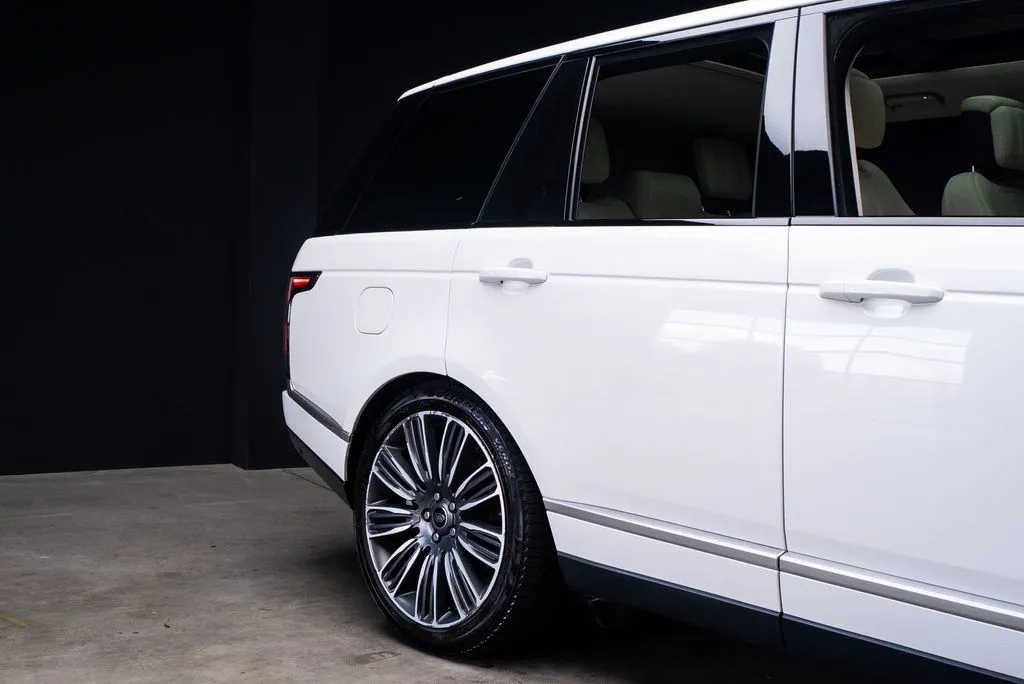 Land Rover Range Rover photo 14
