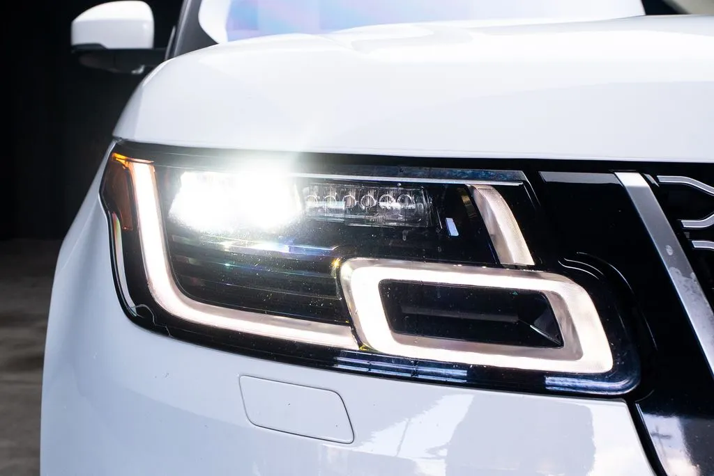 Land Rover Range Rover photo 5