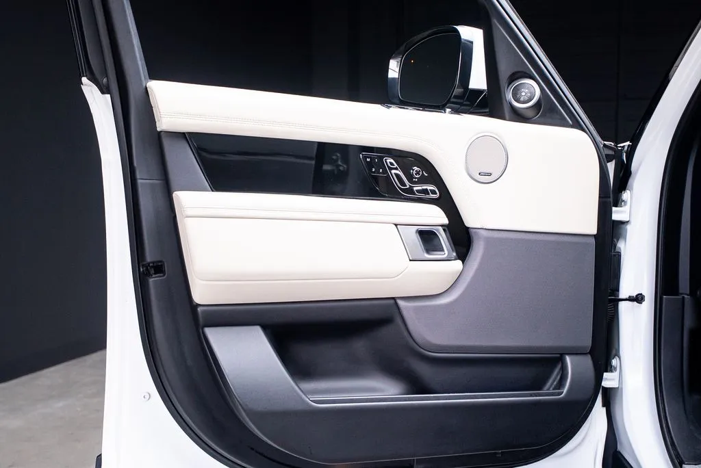 Land Rover Range Rover photo 21