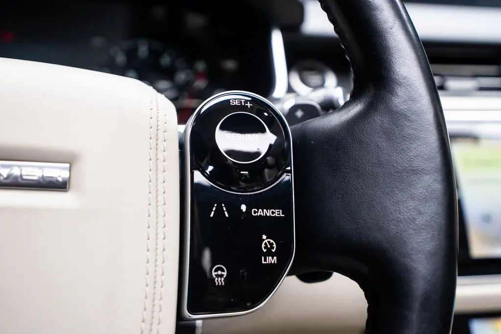 Land Rover Range Rover photo 28