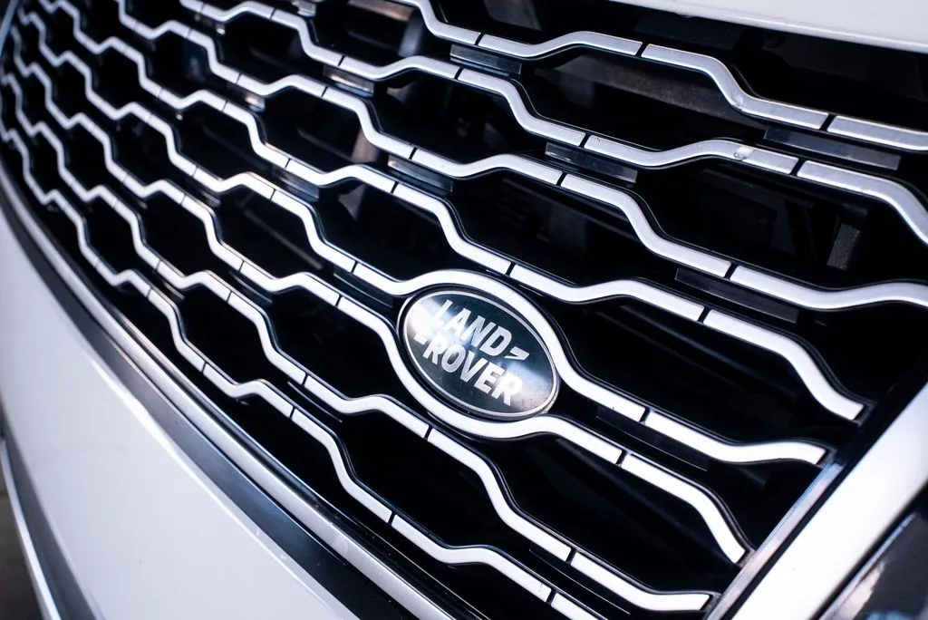 Land Rover Range Rover photo 8