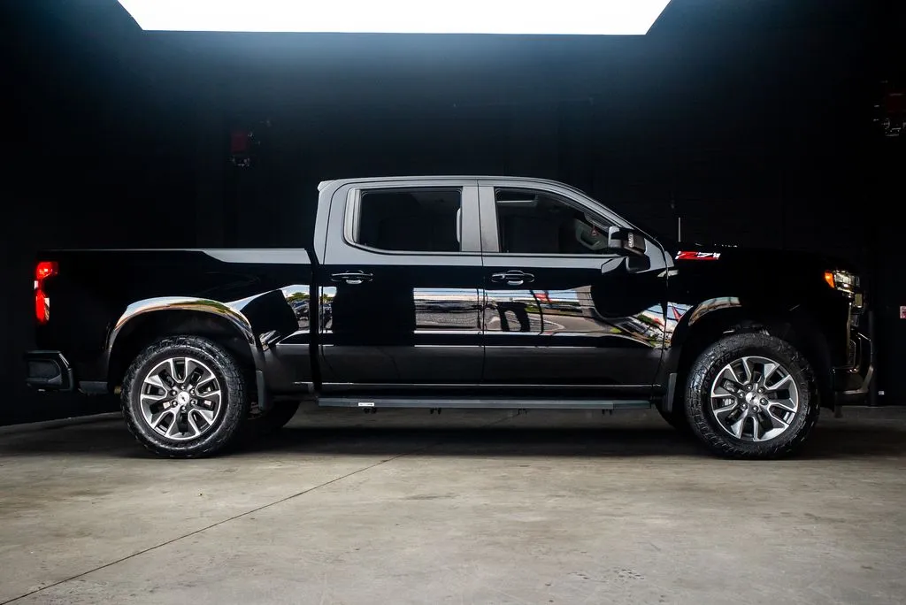 Chevrolet Silverado 1500 photo 10