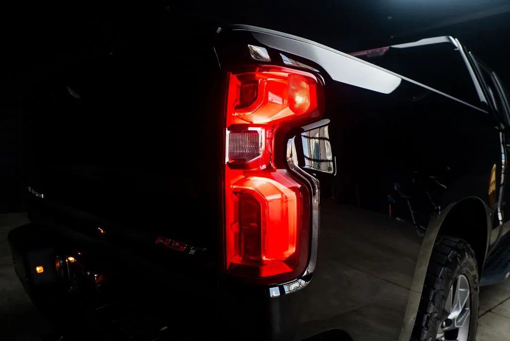 Chevrolet Silverado 1500 photo 16