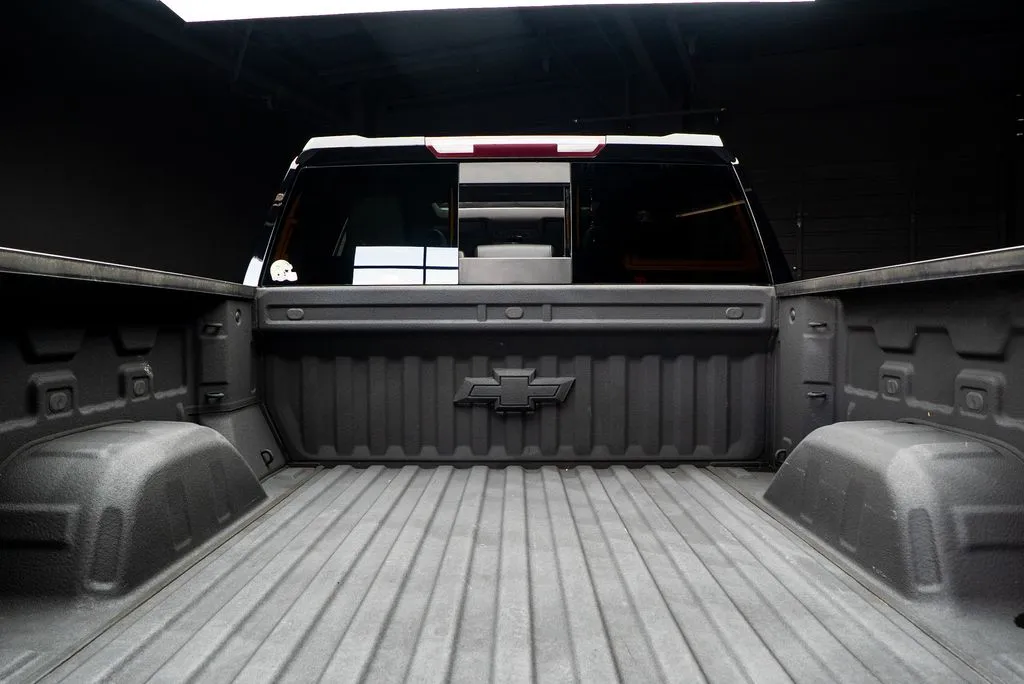 Chevrolet Silverado 1500 photo 49