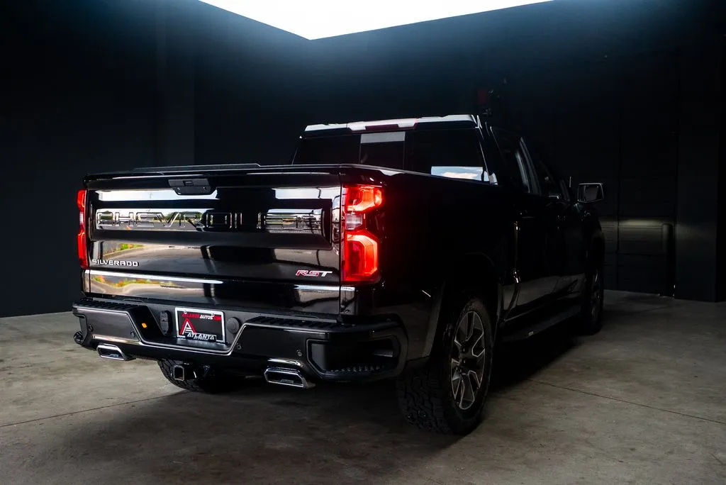 Chevrolet Silverado 1500 photo 18