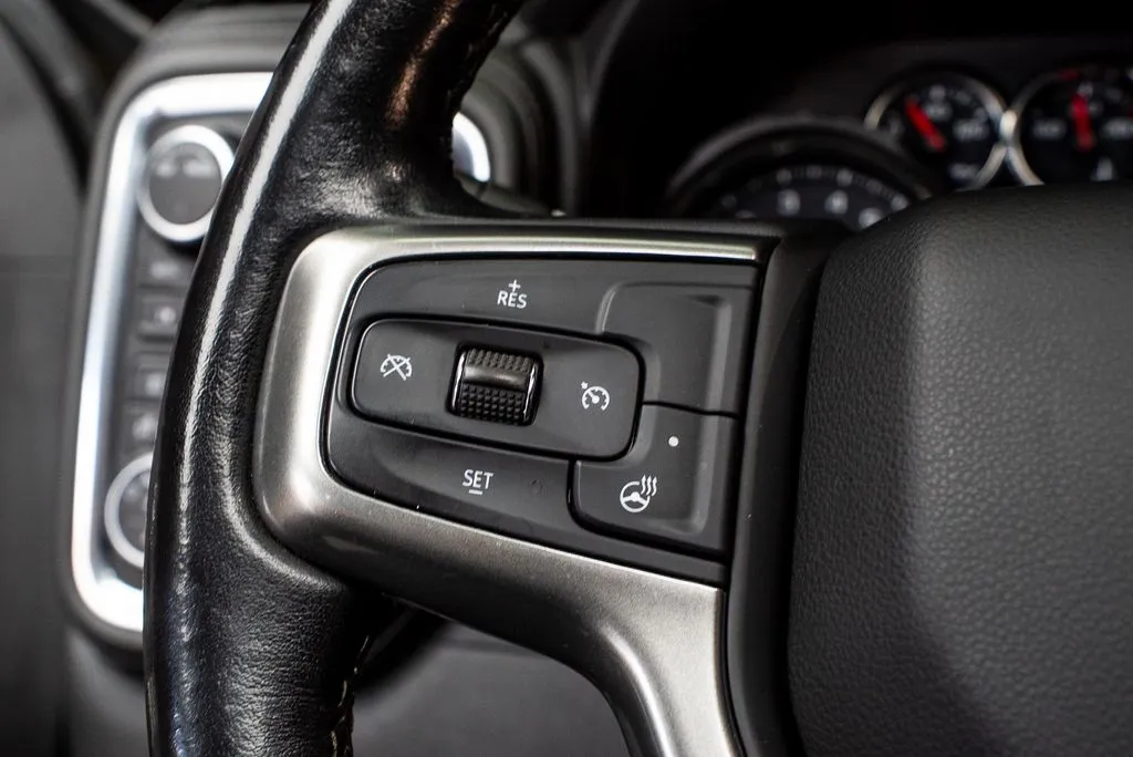 Chevrolet Silverado 1500 photo 32