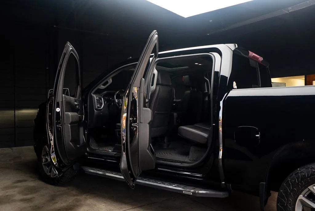 Chevrolet Silverado 1500 photo 22