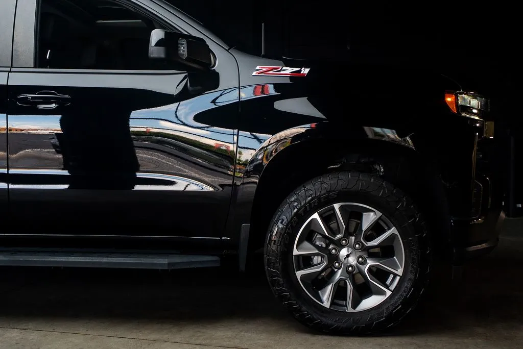 Chevrolet Silverado 1500 photo 11