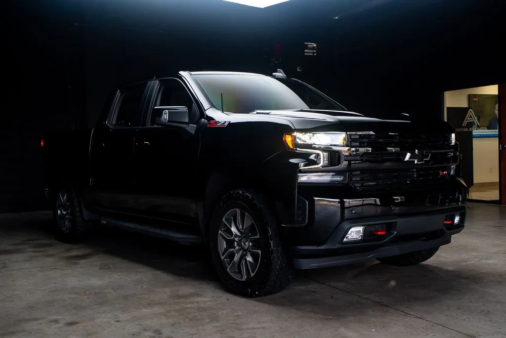 Chevrolet Silverado 1500 photo 9