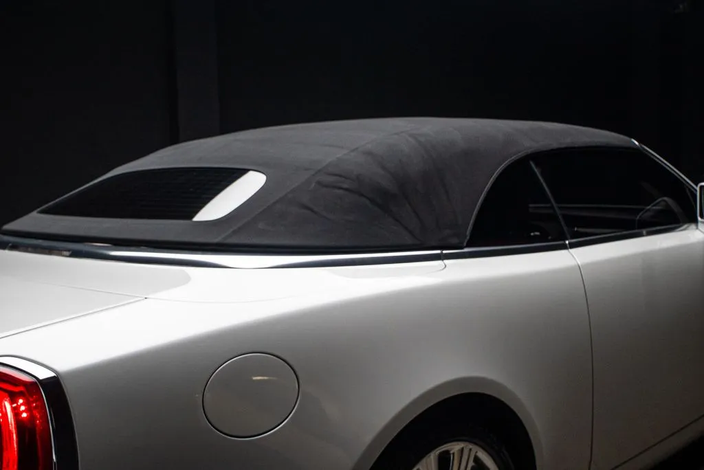 Rolls-Royce Dawn photo 54
