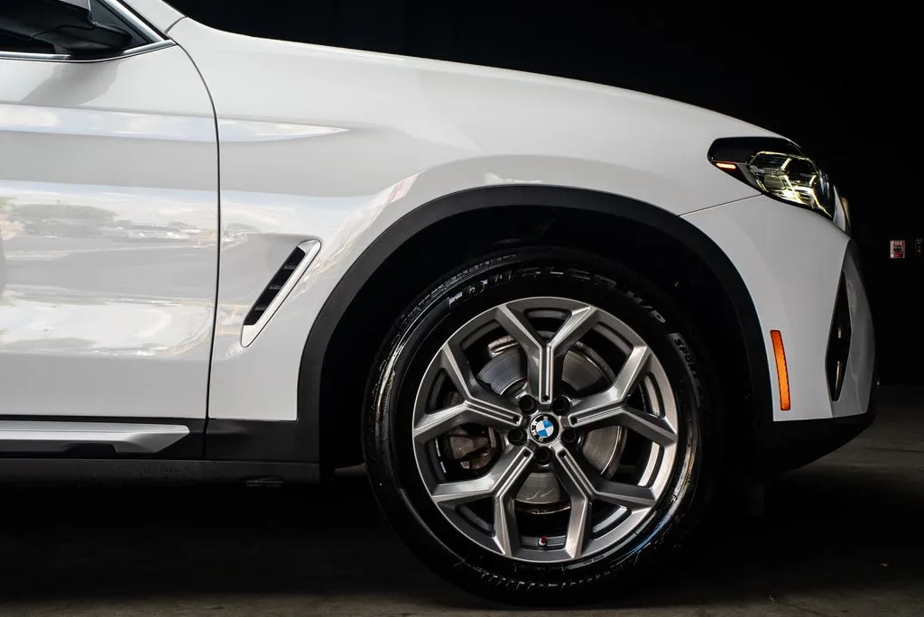 BMW X3 photo 9