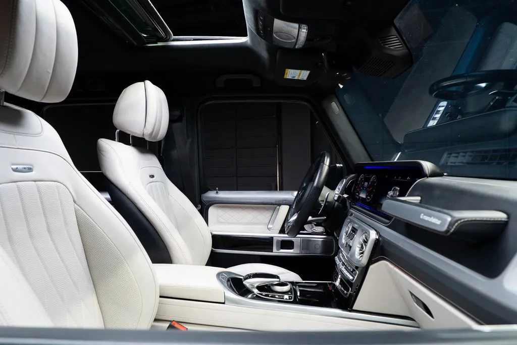 Mercedes-Benz G-Class photo 43