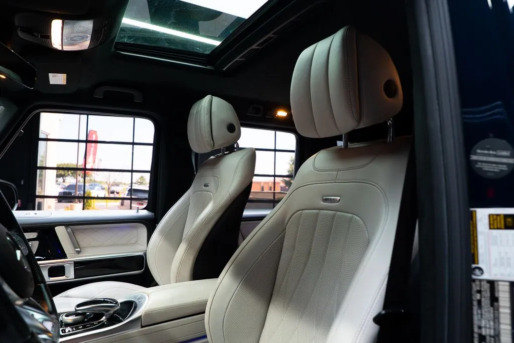 Mercedes-Benz G-Class photo 31