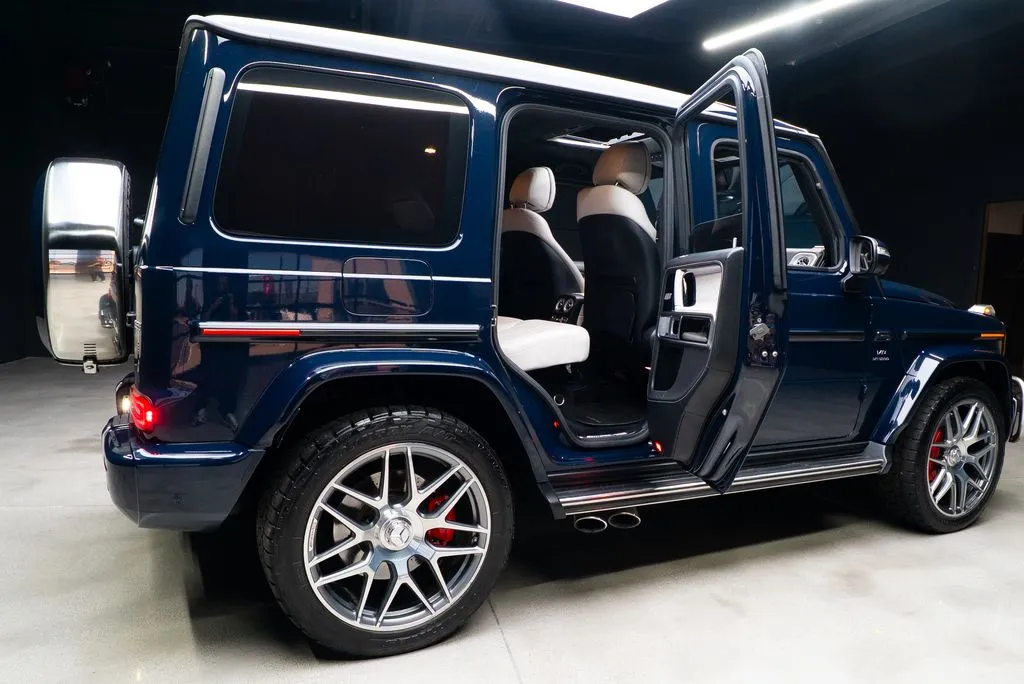 Mercedes-Benz G-Class photo 52