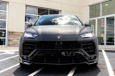 More photos of 2022 Lamborghini Urus at Atlanta Autos, GA